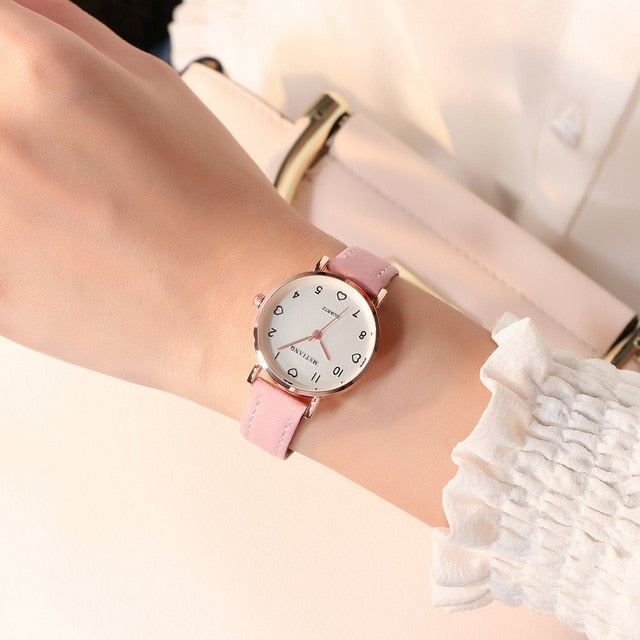 Women Watches Simple Vintage Small Dial Watch Sweet Leather Strap Outdoor Sports Wrist Clock Gift